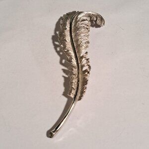 Vintage Coro long silver tone feather brooch